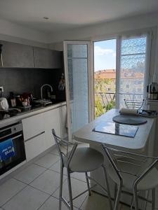 2 pieces proche aéroport