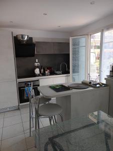 2 pieces proche aéroport