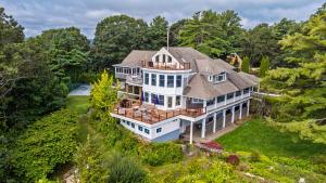 Luxe Coastal Estate Tennis, Beach, Firepit, View - Ubytování bez kategorie ve městě York