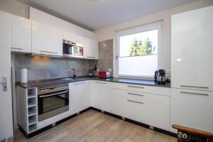 Nautic Lounge - Beach View