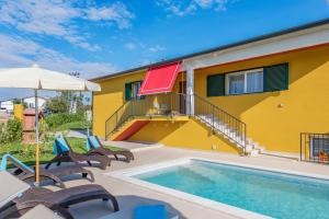 Villa Jole, a charming modern villa surrounded by rustic beauty