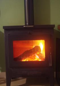 Villa Saudade, casa entre encinas