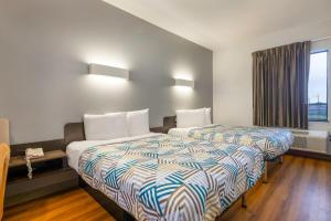 Economy Quadruple Room room in Motel 6-Texas City TX - I-45 South