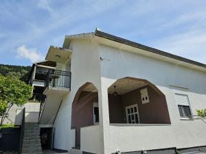 Lurona apartments