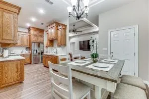 Weslaco Home with Fenced Yard 2 Mi to Downtown - Donna