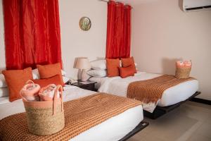 Sunset Harmony, Your Escape at Playa Hermosa
