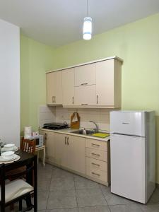 Edis Seaside Studio,Durres