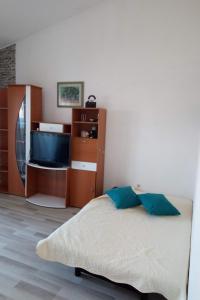 Apartments with parking space Pag - 20577