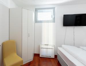 Apartments with WiFi Split - 22773