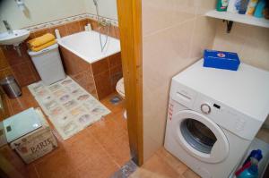 Seaside house with a swimming pool Split - 22890