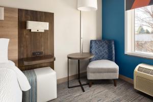 Standard King Room room in Holiday Inn Express Hotel & Suites Cherry Hills an IHG Hotel