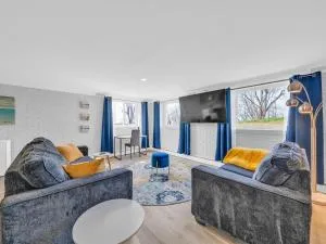 Cliffside Suite #3 - Seacliff Beach Suites - Tilbury