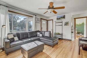 Cozy Gem Near Bike Trails & Downtown Pets OK