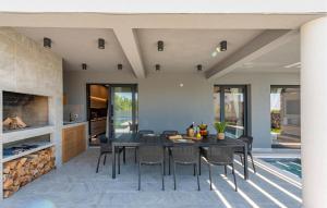 Gorgeous Home In Zadar