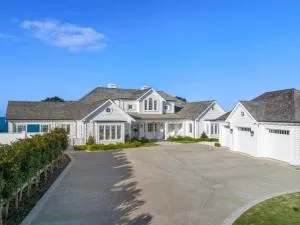 Hampton on View Luxury Clifftop in Campbells Bay - 旺阿帕劳阿