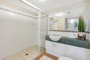 Wallaby Beach House - Resort-style Comforts