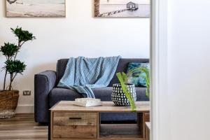 The Ocean Breeze Getaway by Inn Paradise