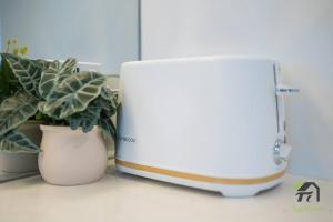 Vivid Condo 1B1B in Bankstown