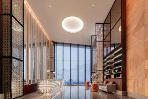 Whiz Luxe Hotel Spazio Surabaya - Pradahkalikendal