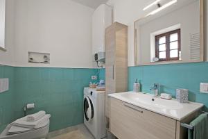 Elizabeth House-100m lake & priv parking - Happy Rentals