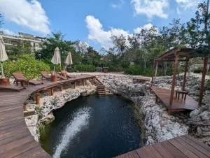 Suite entre cenotes y selva - Macario Gomez