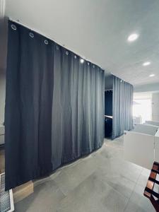 Luxury Condo in the heart of hotel zone!