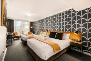 KozyGuru | Sydney CBD | Haymarket 2 Bed Studio