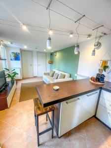 Dreamy LOFT con vista mare giardino e Jacuzzi da Maggio a Settembre