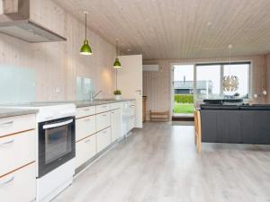7 person holiday home in Juelsminde-By Traum