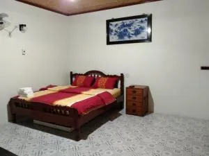 เฟื่องฟูโฮมสเตย์ ตลาดน้ำท่าคา อัมพวา - Dao Dong