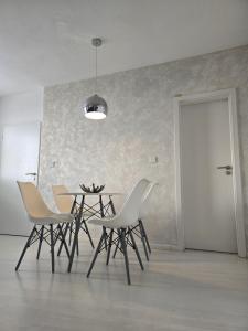 Apartment Majko with free parking