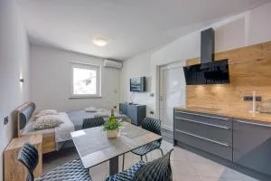 Coastal Countryside Oasis Apartment Deni - Happy Rentals - Čežarji