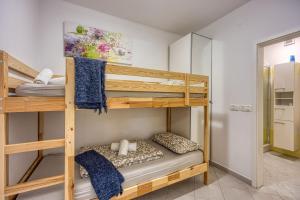 Coastal Countryside Oasis Apartment Deni - Happy Rentals 