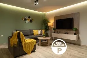 Stylishly decorated house - Free Private Parking! - Thérissos