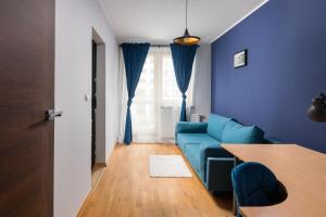 Metro Wilanowska Blue Apartment