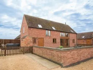 Siskin Barn - 索尔福普瑞尔