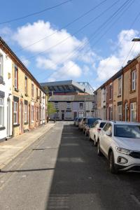 Gorst House - Walk to Anfield - Free parking