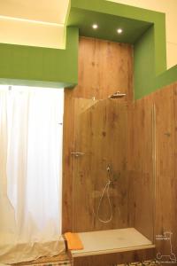 Classic Double Room with Balcony with Sea View room in B & B Casa Manfredi