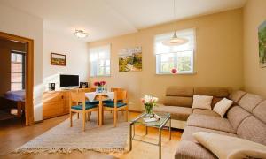 Haus zu den Büschen 02