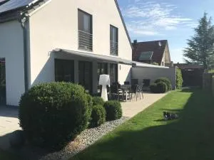 Ferienhaus am Waldrand - Großmehring