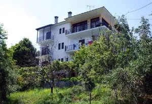 Paradeisos Flatlet with Garden View - Anilio Pelion