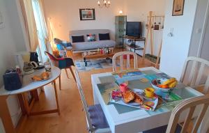 Appartements A 8 min a pieds de la plage, du centre ville et du Brittany Ferries : photos des chambres