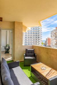 Oasis with terrace and sea views with rooftop pool