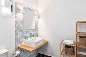 Casa Anna by Huskalia