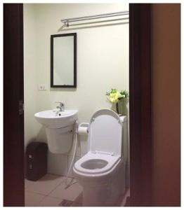 Stunning City Center Studio Apartment