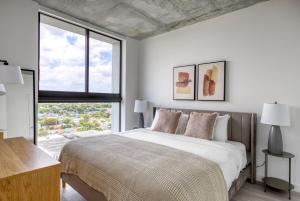 Blueground Wynwood gym roof pool nr Midtown MIA-101