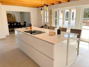 Strandnahe Finca mit Pool, Wifi, Klima, Heizung, Tischtennis, Trampolin in Alcudia