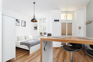 54 Starowislna street - Charming Studio