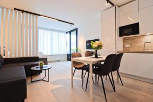 Sunny Apartment in Smichov, Prague 5