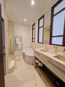 Hotels Chateau De Razay : photos des chambres